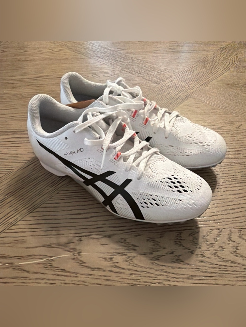 ASICS Hyper MD Track & Field Spiked Shoes White Black- Size 5 No Spikes